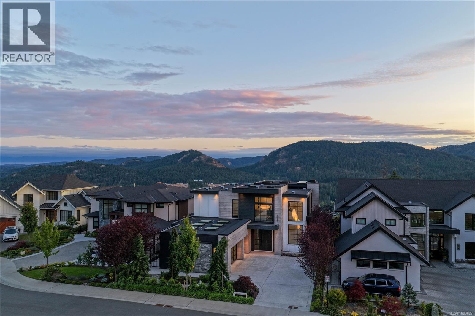  1424 Pinehurst Place, Langford