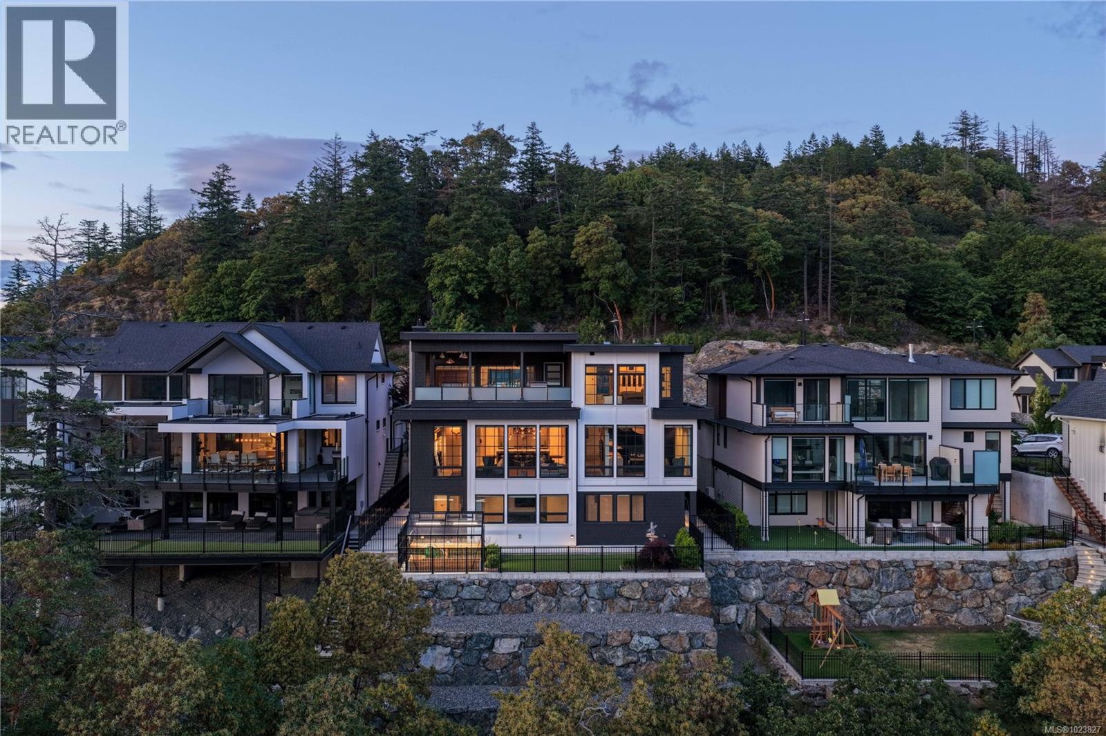  1424 Pinehurst Place, Langford