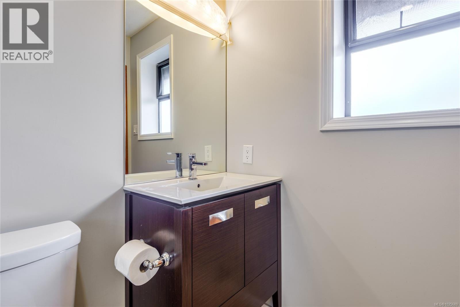 3846 Mitlenatch Dr, Campbell River