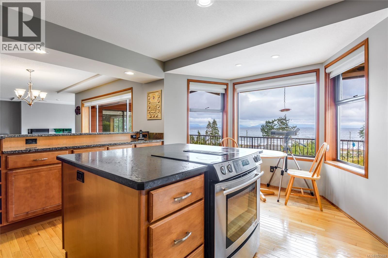 3846 Mitlenatch Dr, Campbell River