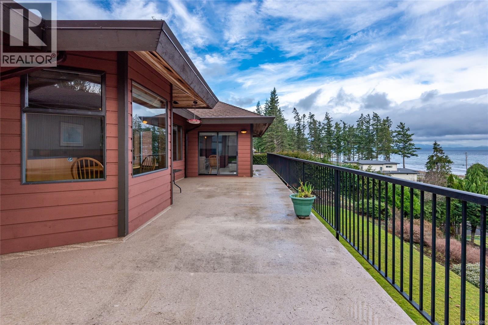 3846 Mitlenatch Dr, Campbell River