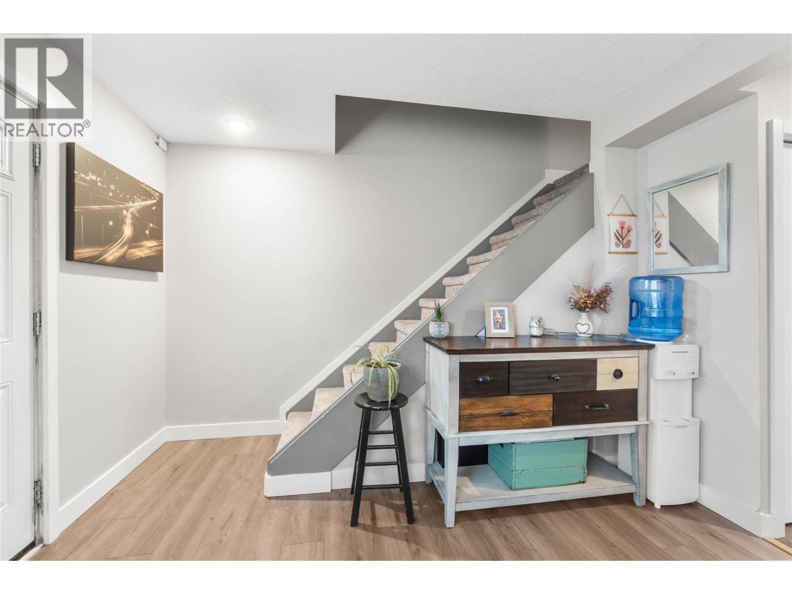 #42 1697 GREENFIELD AVENUE - 7