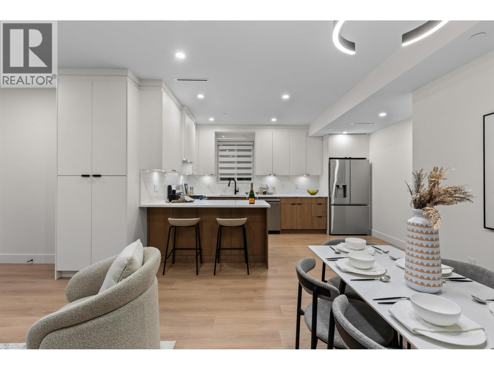 1 435 E 47TH AVENUE, Vancouver