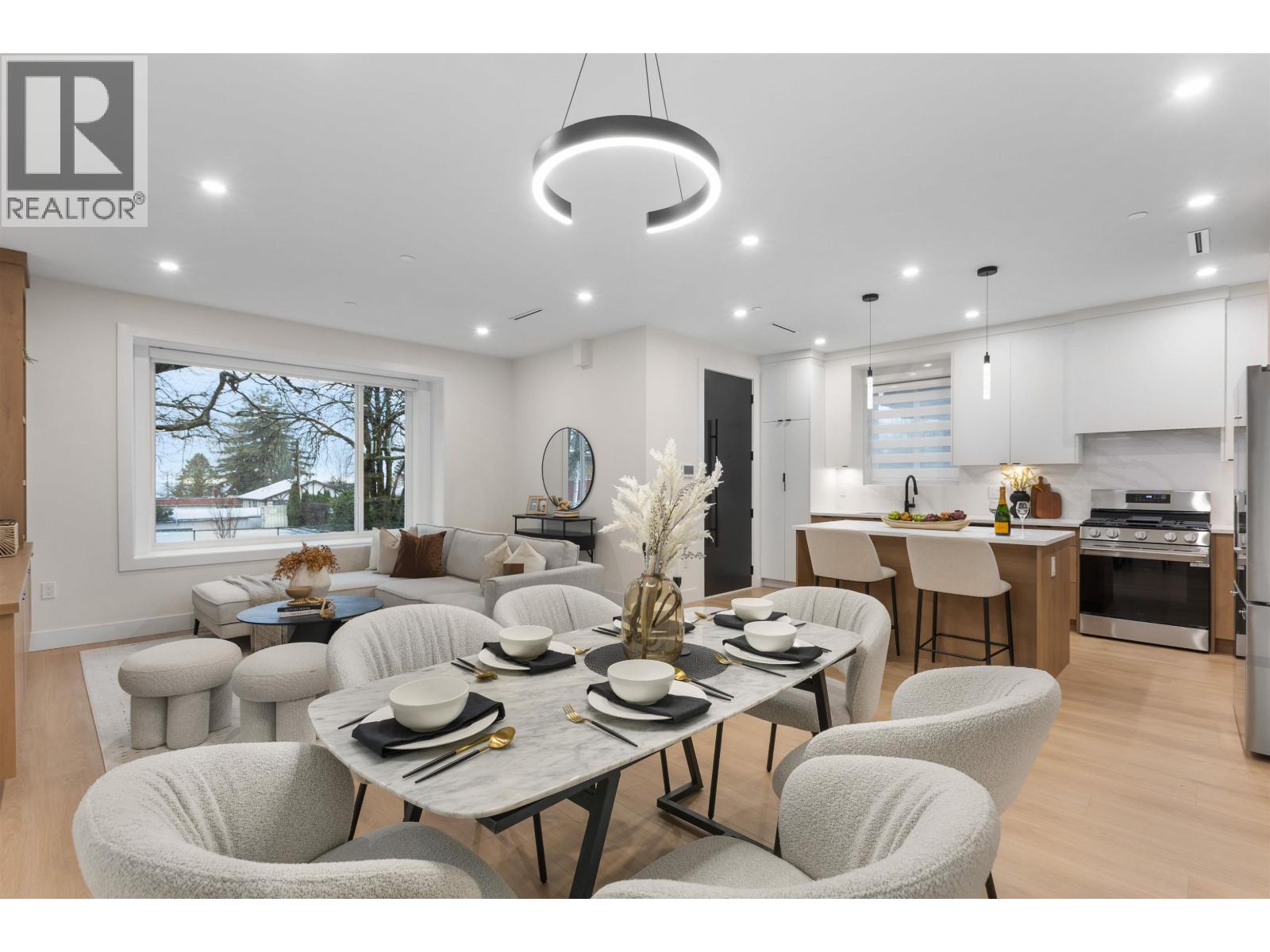 2 435 E 47TH AVENUE, Vancouver