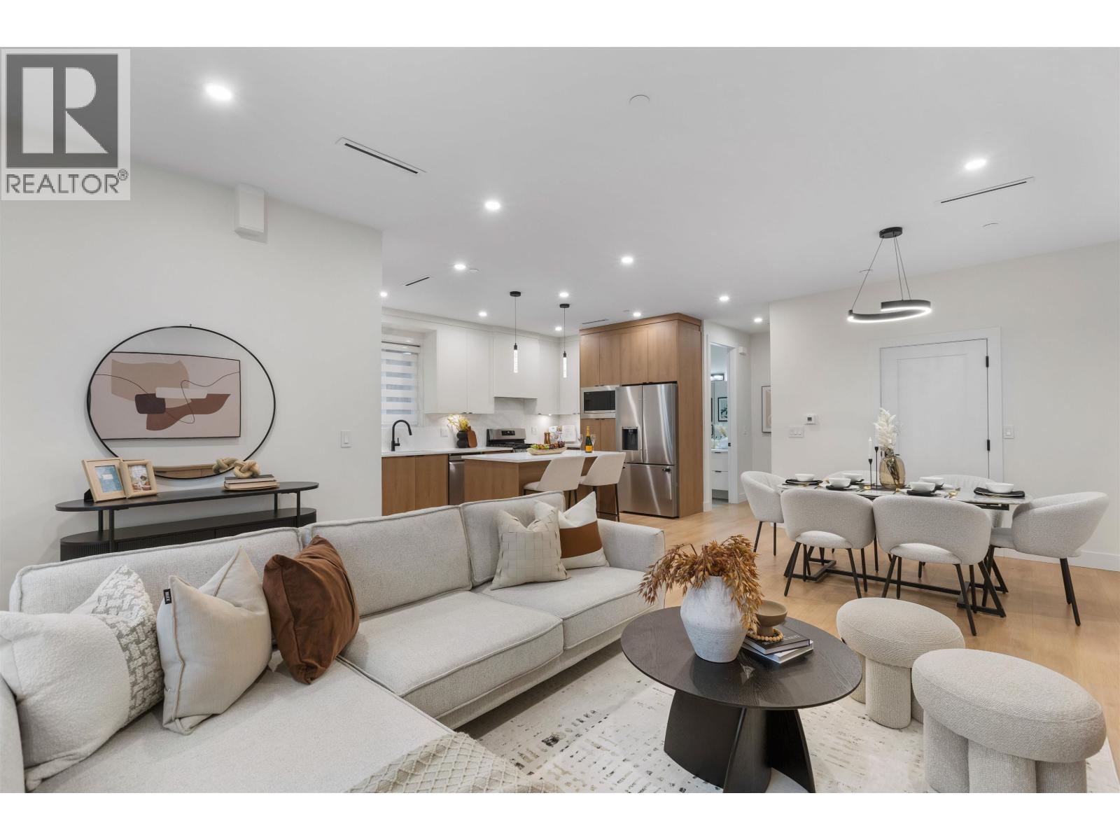 2 435 E 47TH AVENUE, Vancouver