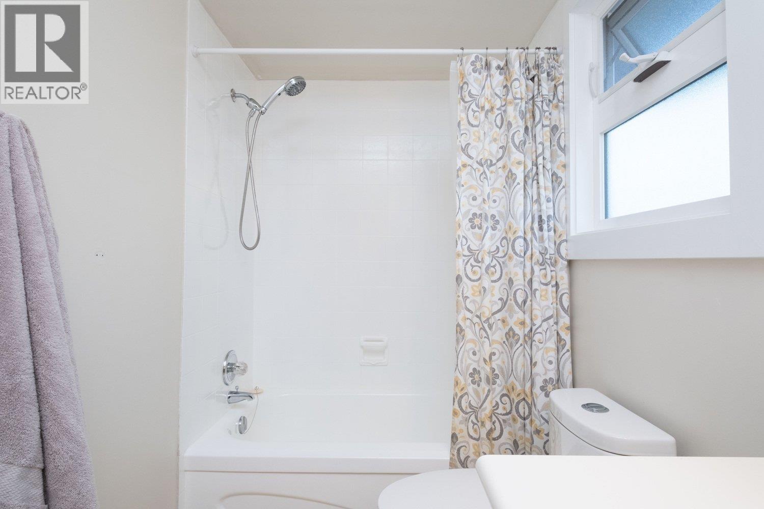 4677 56A STREET, Ladner