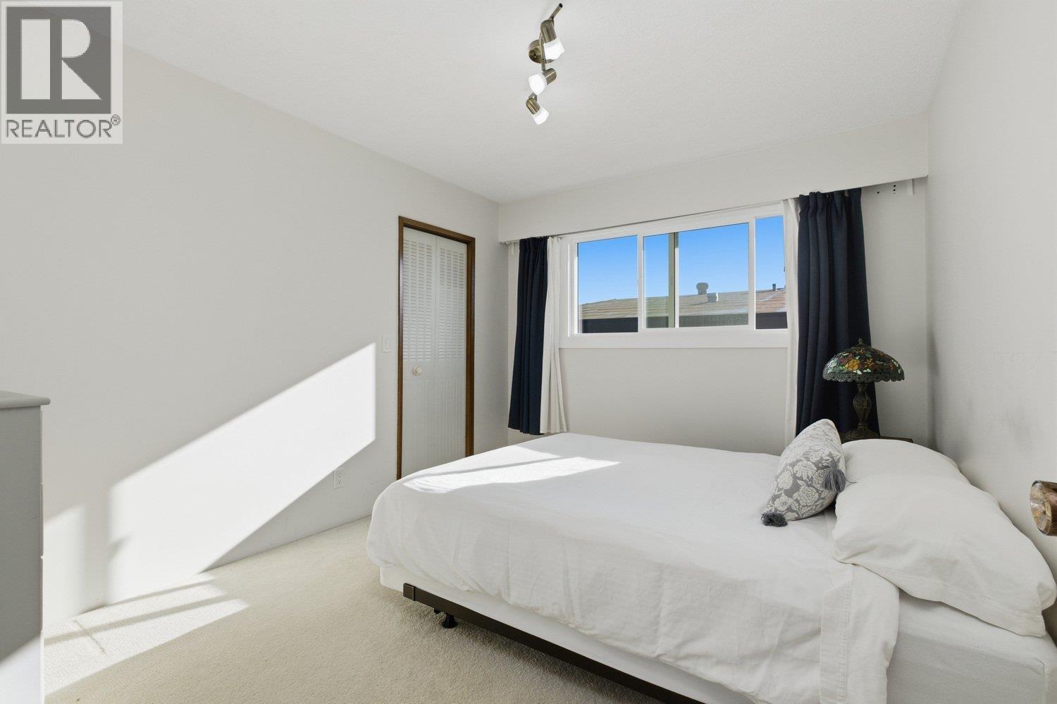 4677 56A STREET, Ladner