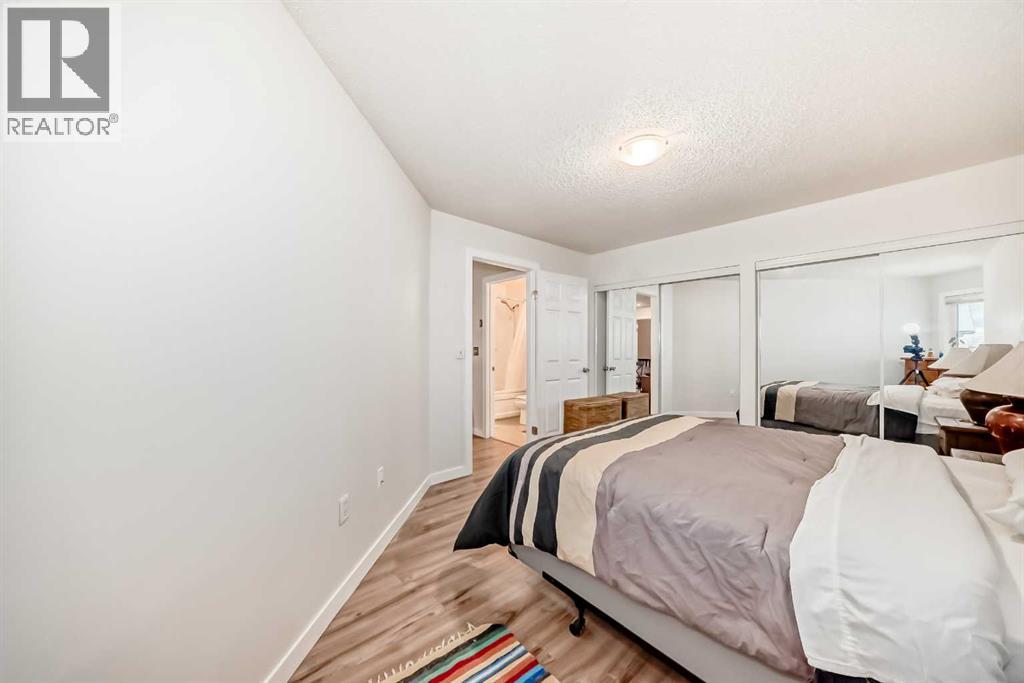 Single Family House for Sale in   Dover Point SE Dover Calgary 