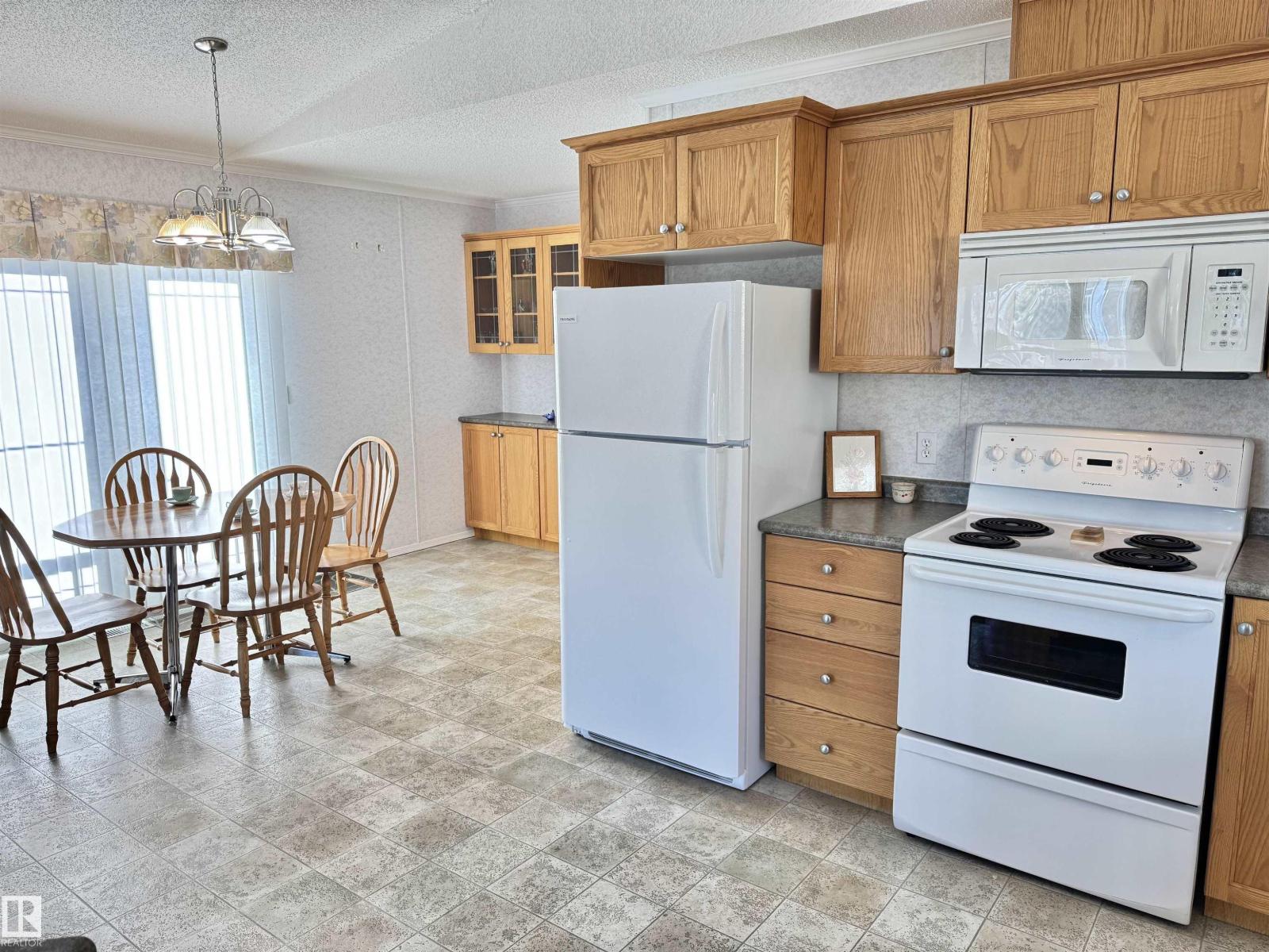 4022 Aspen WY, Leduc