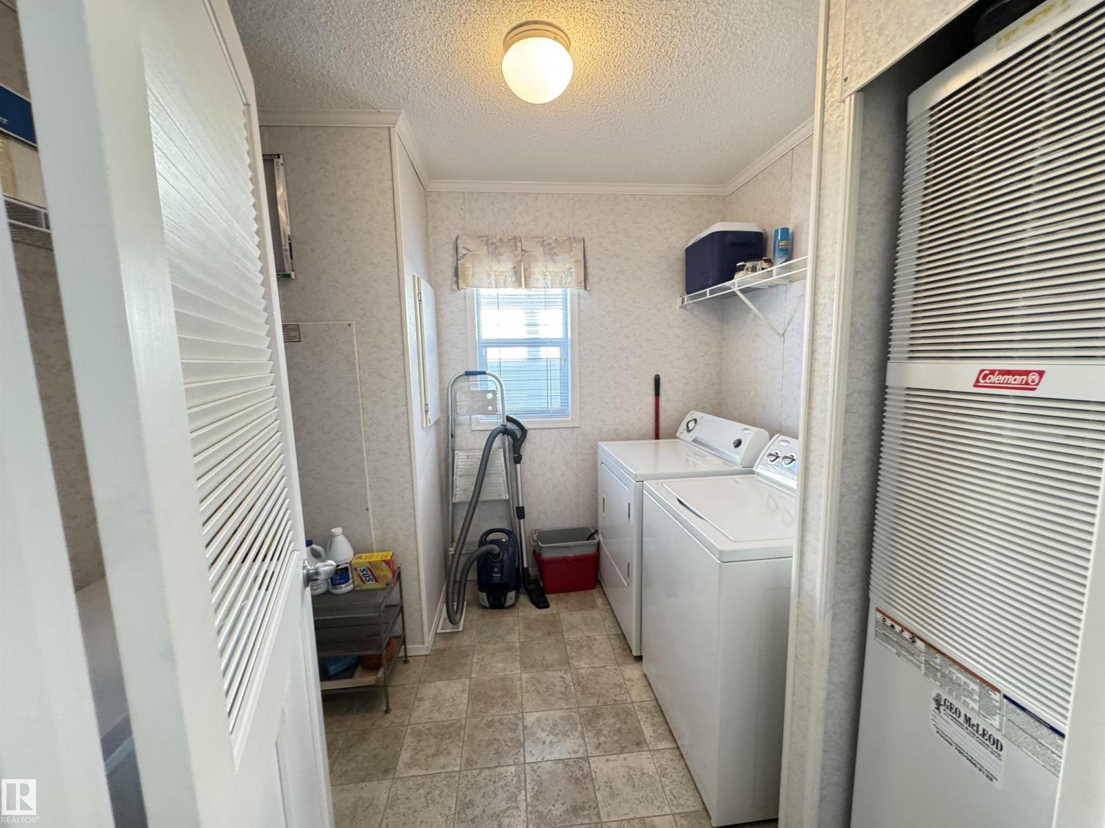 4022 Aspen WY, Leduc