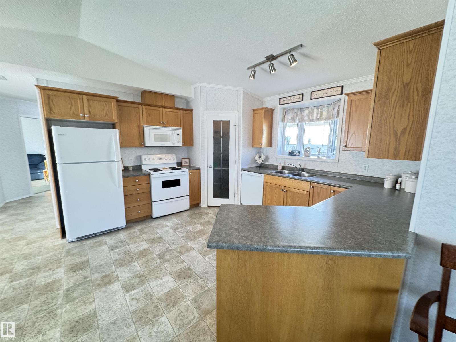 4022 Aspen WY, Leduc