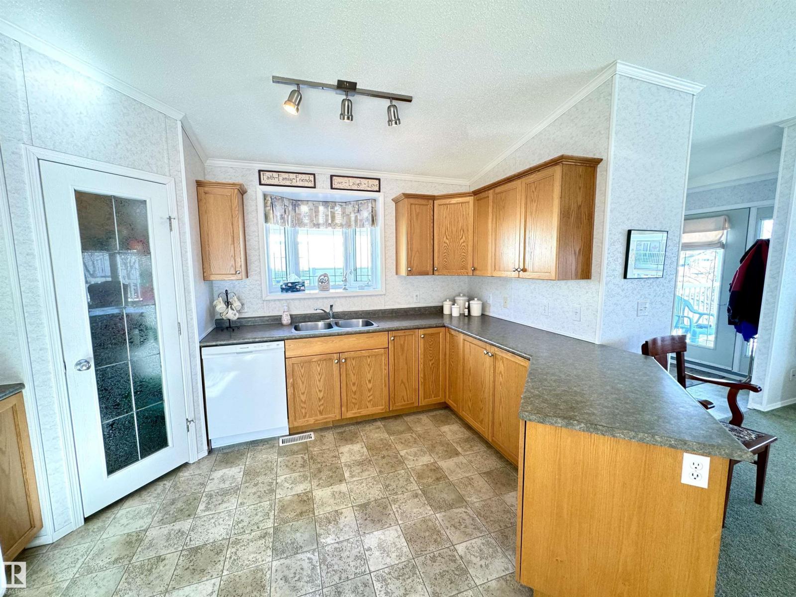 4022 Aspen WY, Leduc