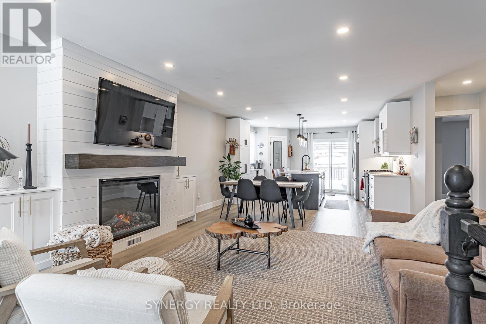 29 JUNIPER CRESCENT - Photo 5 of 31, Strathroy-Caradoc (SE), Ontario