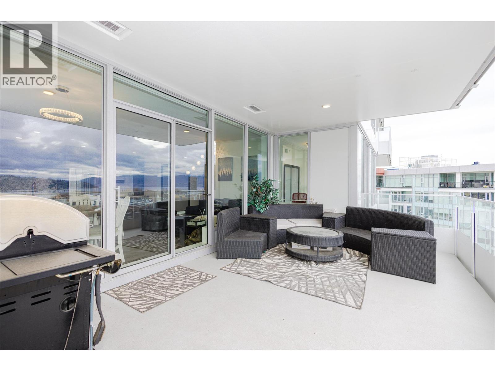 #1404 1191 SUNSET Drive - 25
