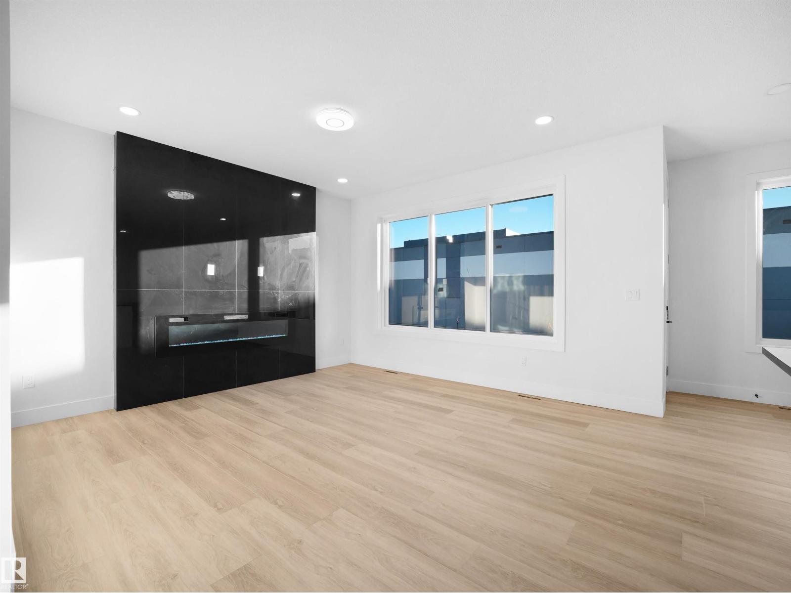 6907 169 AV NW, Edmonton