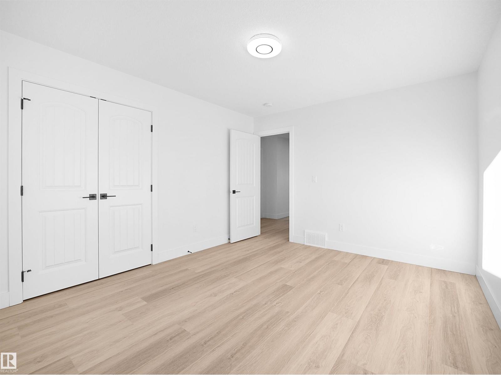 6907 169 AV NW, Edmonton