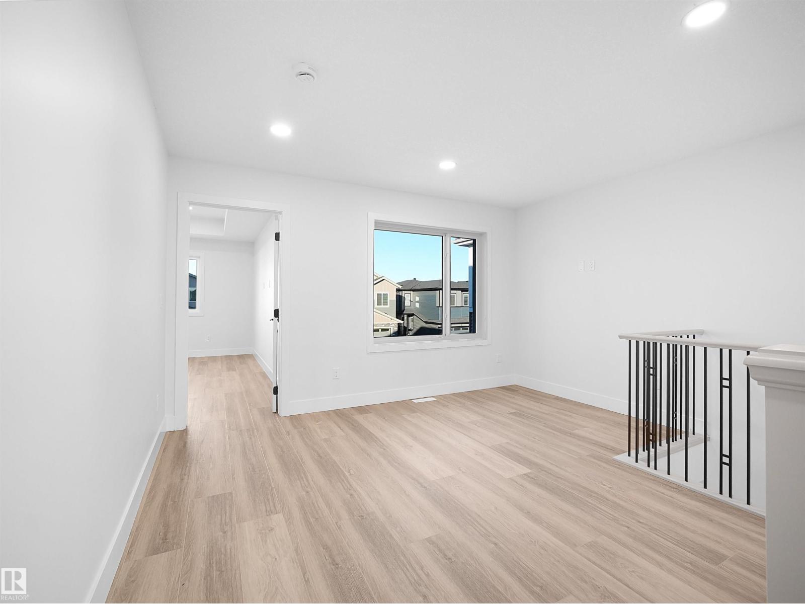 6907 169 AV NW, Edmonton