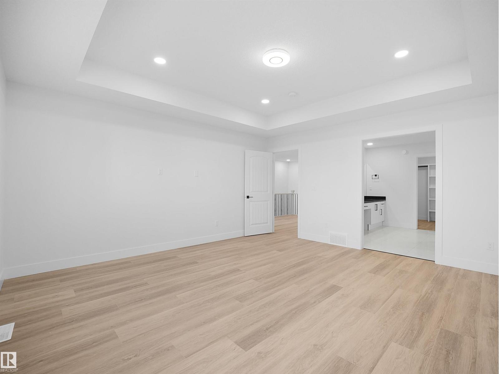 6907 169 AV NW, Edmonton