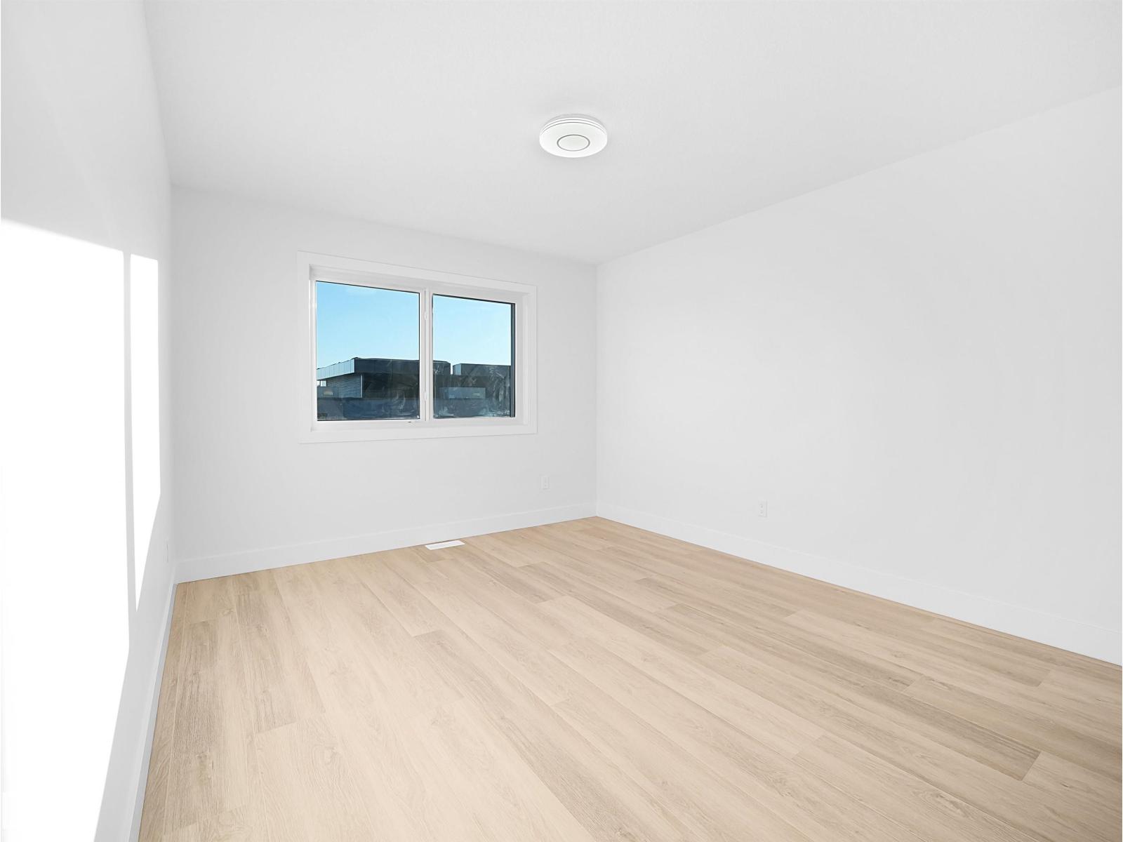 6907 169 AV NW, Edmonton