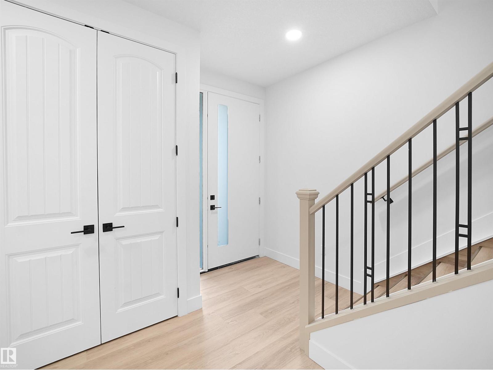 6907 169 AV NW, Edmonton