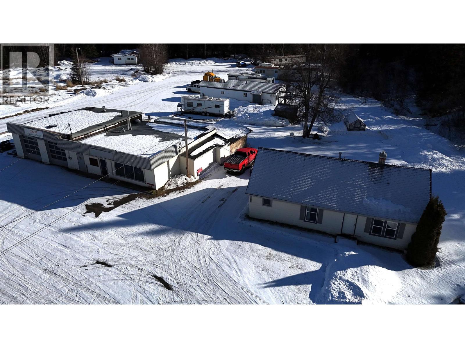 9922 HART HIGHWAY, Prince George