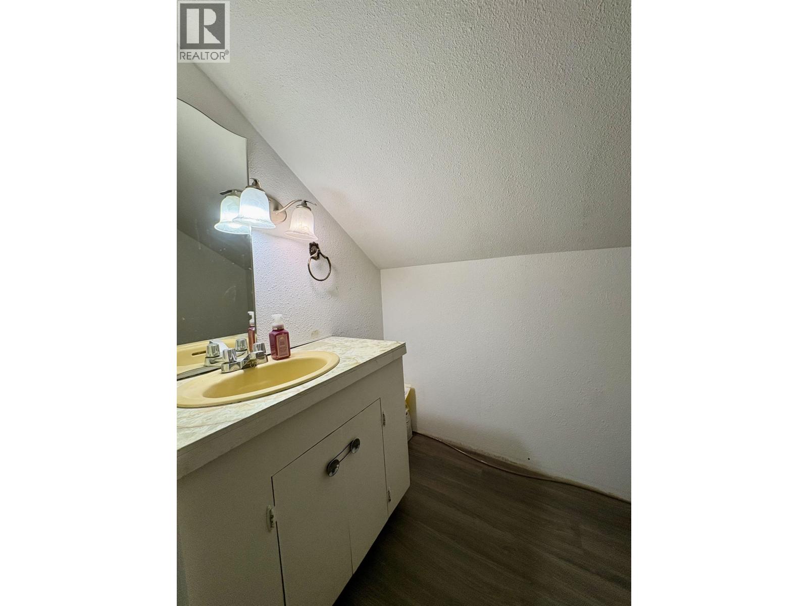 9922 HART HIGHWAY, Prince George