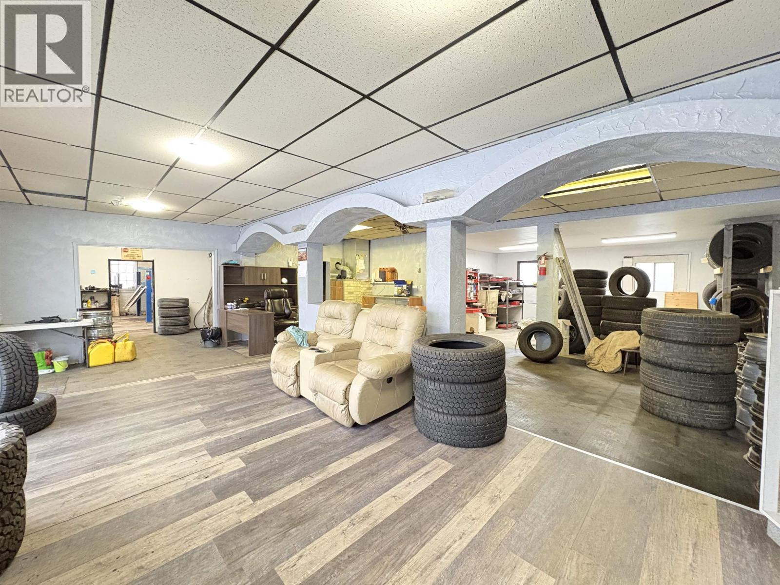 9922 HART HIGHWAY, Prince George