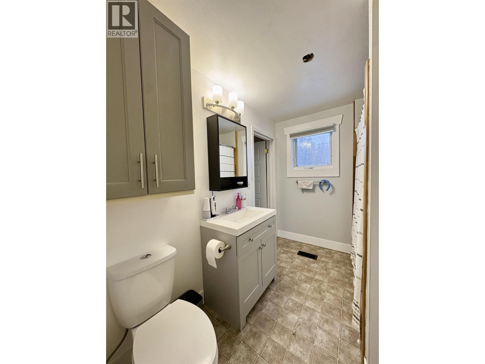 9922 HART HIGHWAY, Prince George