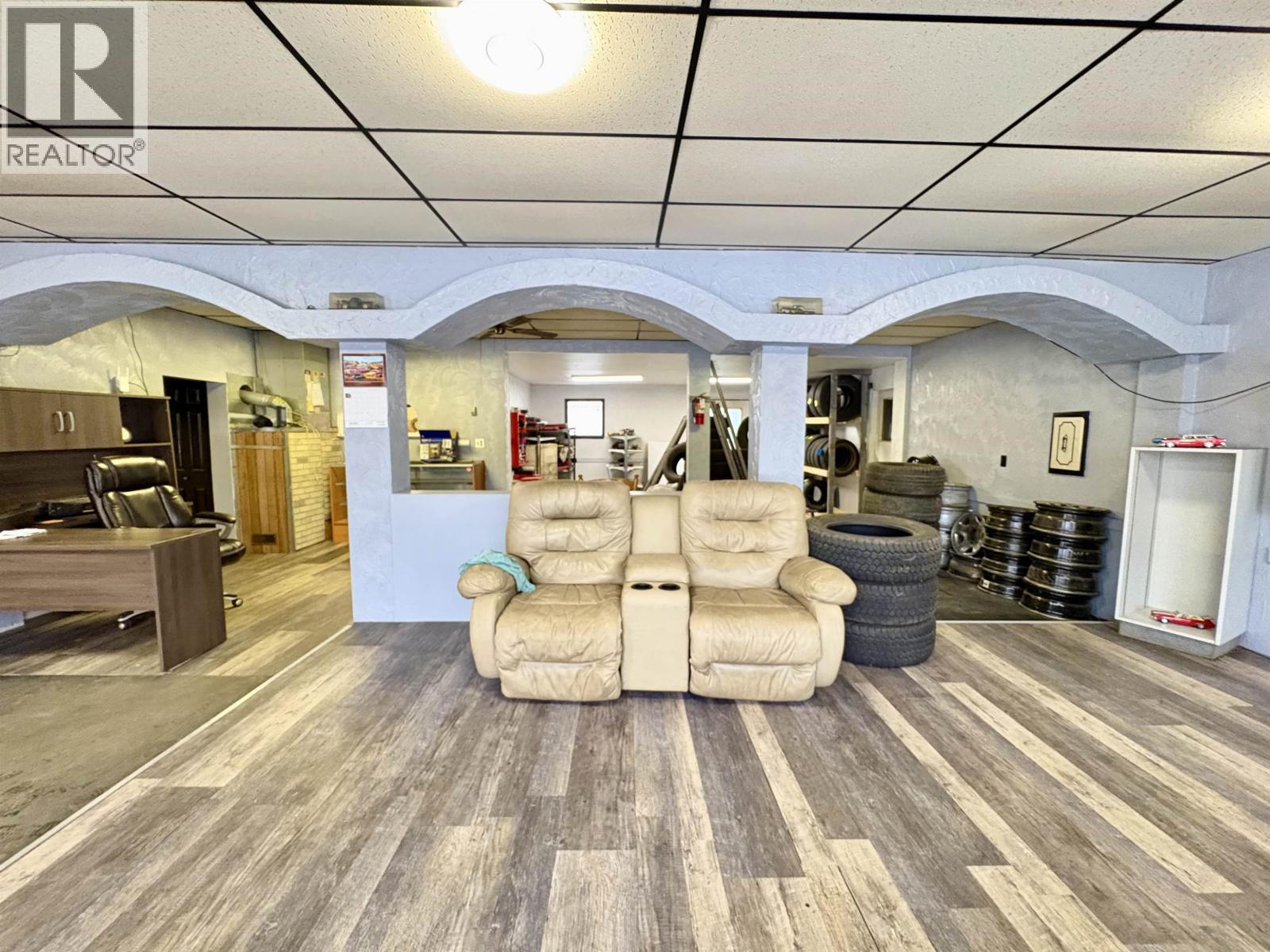 9922 HART HIGHWAY, Prince George