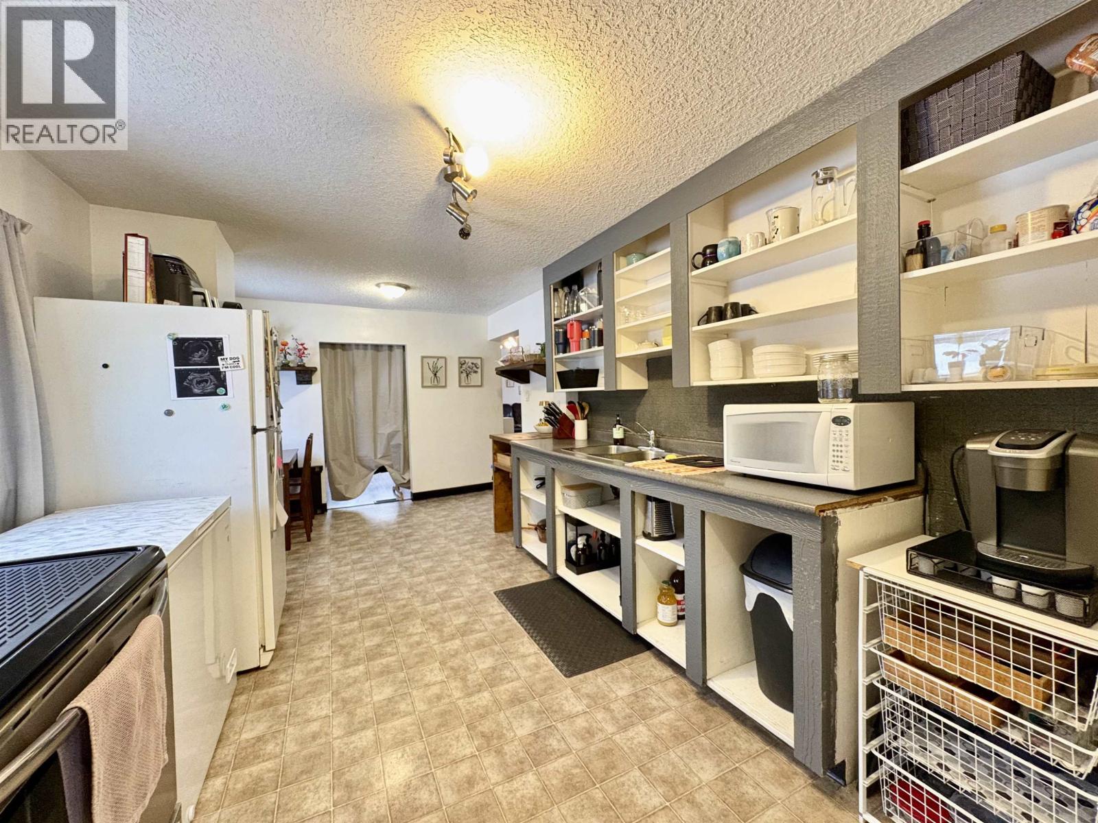 9922 HART HIGHWAY, Prince George