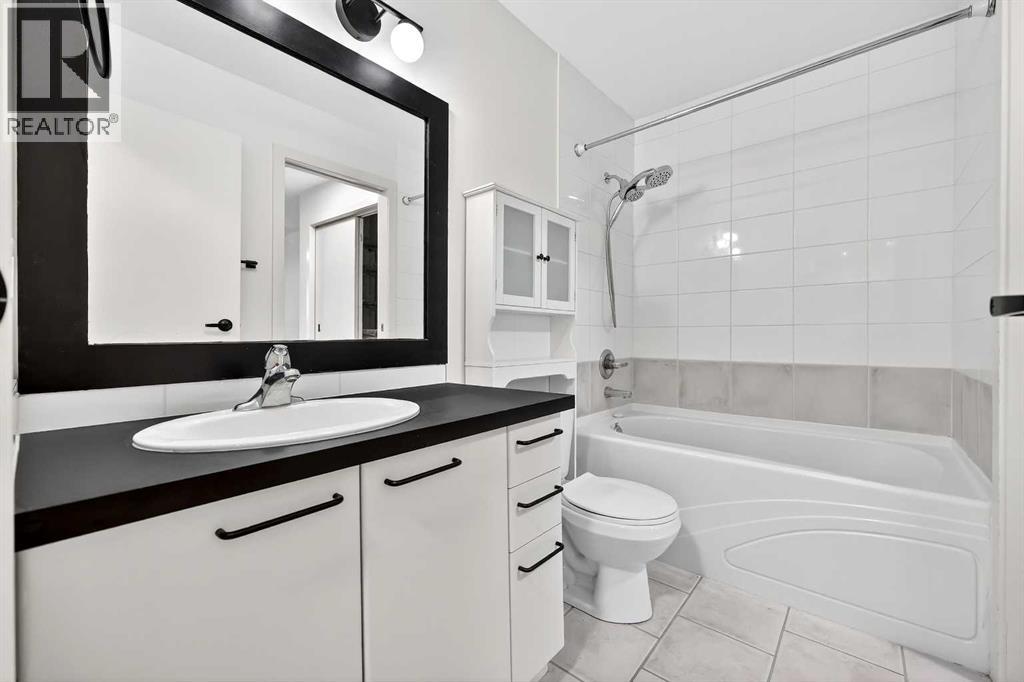 Single Family House for Sale in   Richard Court SW Lincoln Park Calgary 