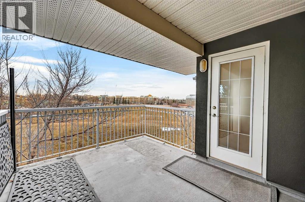 Single Family House for Sale in   Richard Court SW Lincoln Park Calgary 