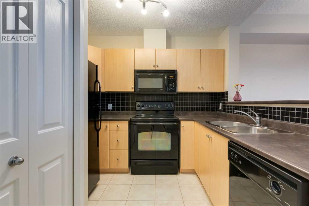 Single Family House for Sale in    Street SW Beltline Calgary 