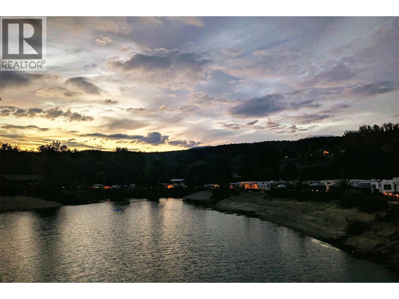 67 Cottonwood Drive - Photo 2 of 73, Lee Creek, British Columbia