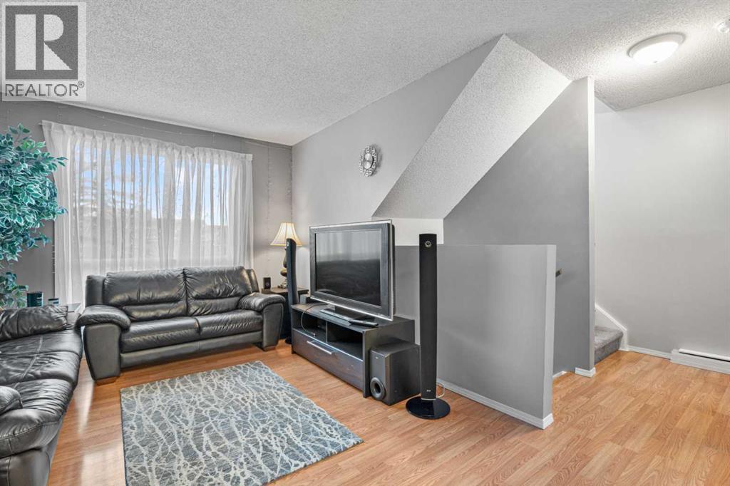 Single Family House for Sale in   Ranchview Drive NW Ranchlands Calgary 