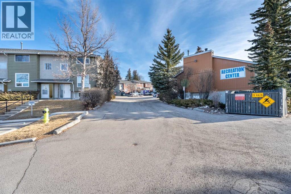 Single Family House for Sale in   Ranchview Drive NW Ranchlands Calgary 