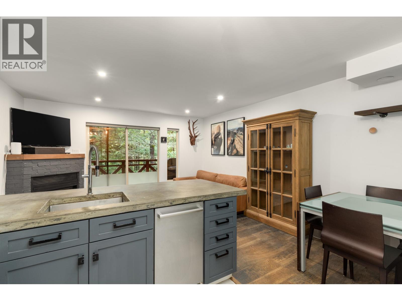 113 3070 HILLCREST DRIVE, Whistler