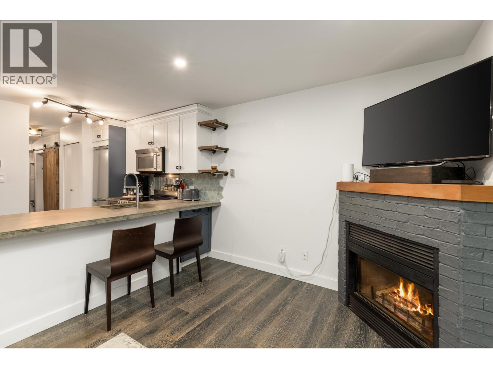 113 3070 HILLCREST DRIVE, Whistler