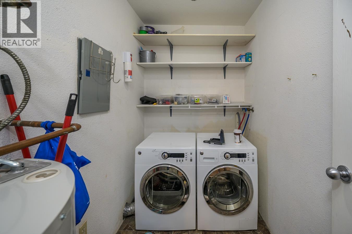 211 3033 OSPIKA BOULEVARD, Prince George