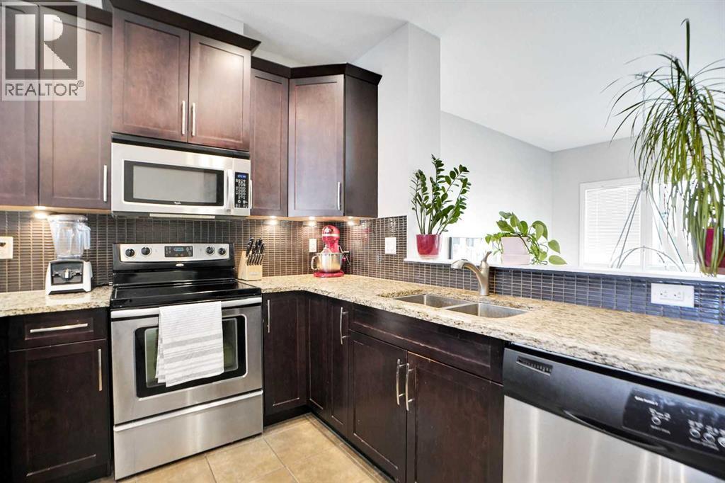 Single Family House 4 Level for Sale in  Wentworth Villas SW West Springs Calgary 