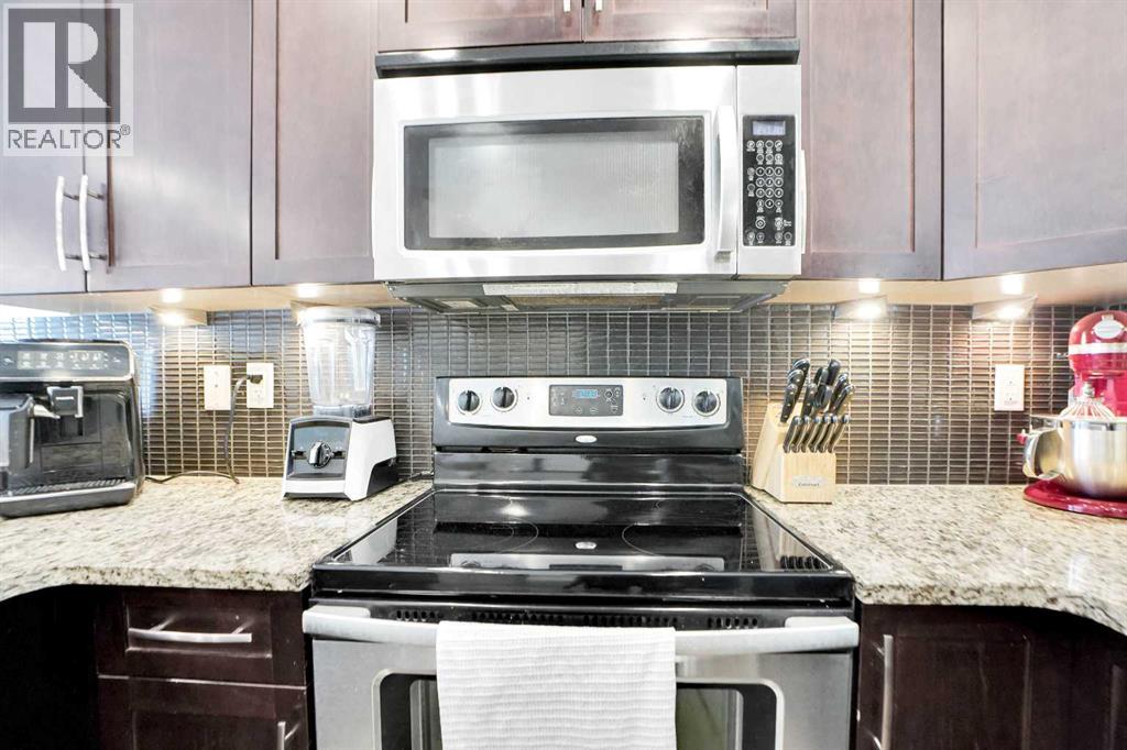 Single Family House 4 Level for Sale in  Wentworth Villas SW West Springs Calgary 