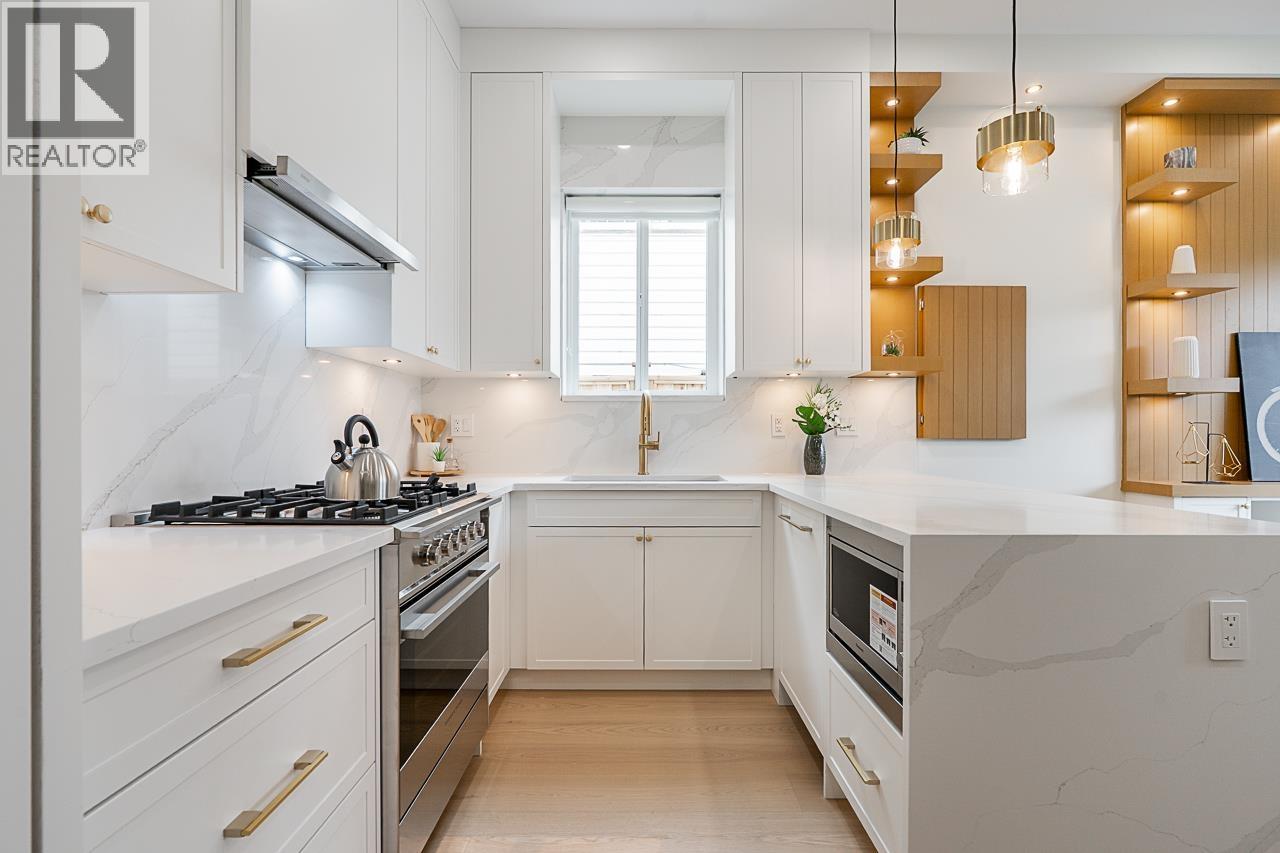 1 5304 ELGIN STREET, Vancouver