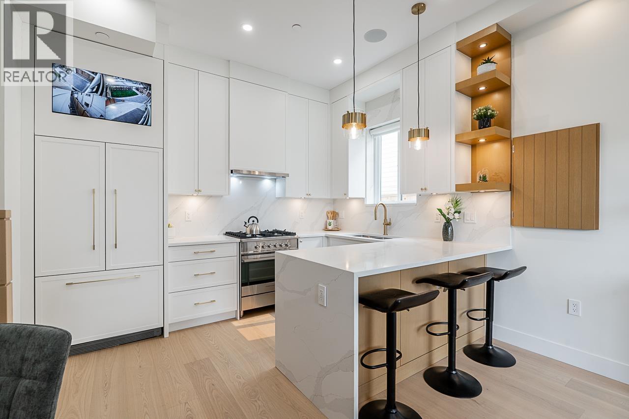 1 5304 ELGIN STREET, Vancouver