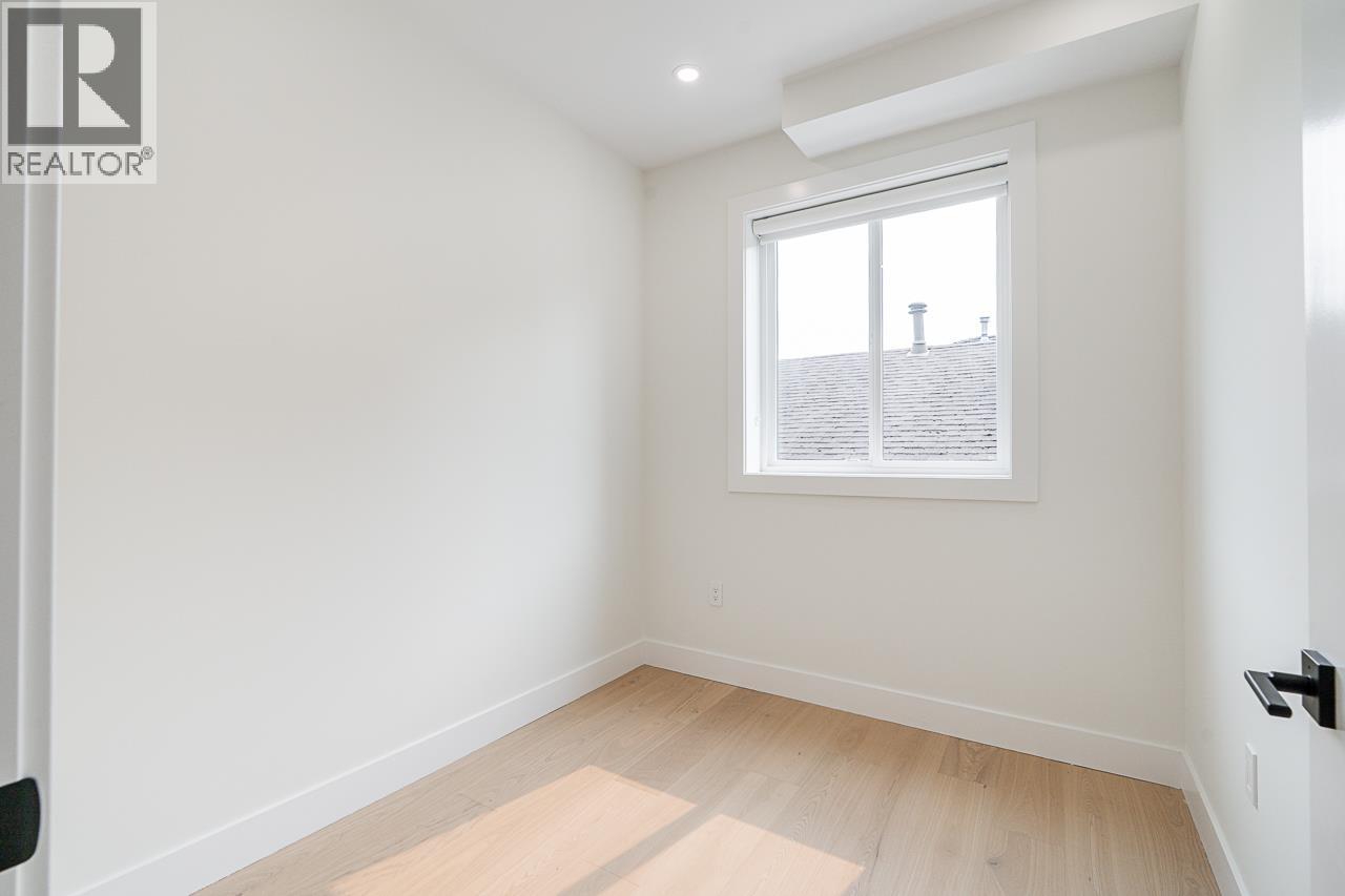 1 5304 ELGIN STREET, Vancouver