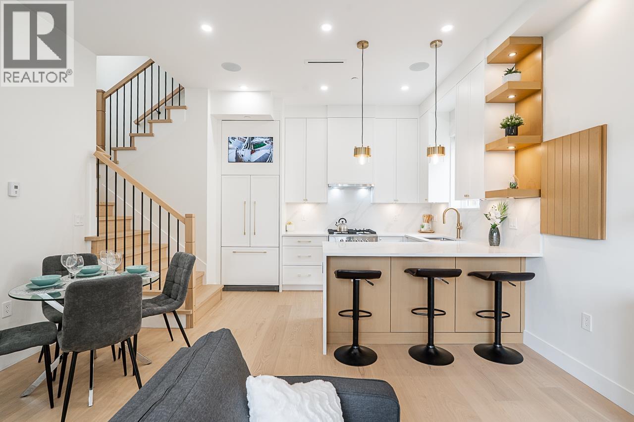1 5304 ELGIN STREET, Vancouver