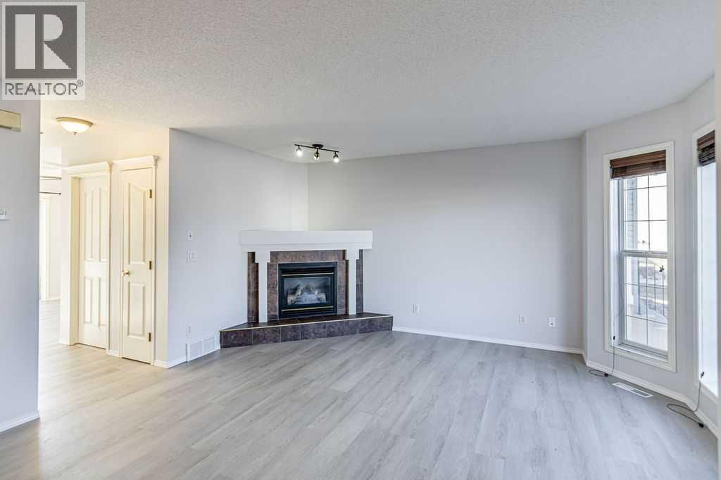 Single Family House for Sale in  Coville Gardens NE Coventry Hills Calgary 