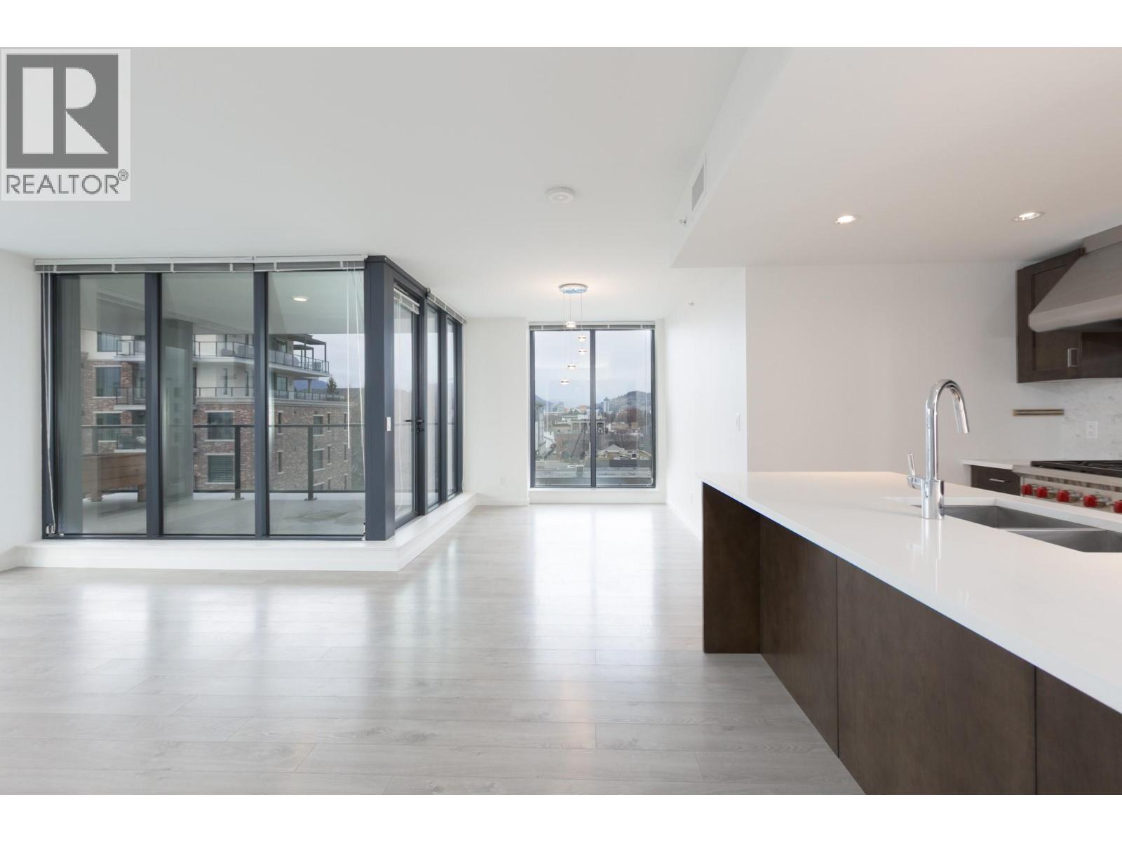 406 485 Groves Avenue, Kelowna