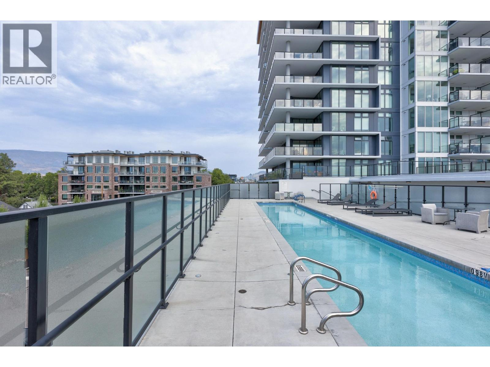 406 485 Groves Avenue, Kelowna