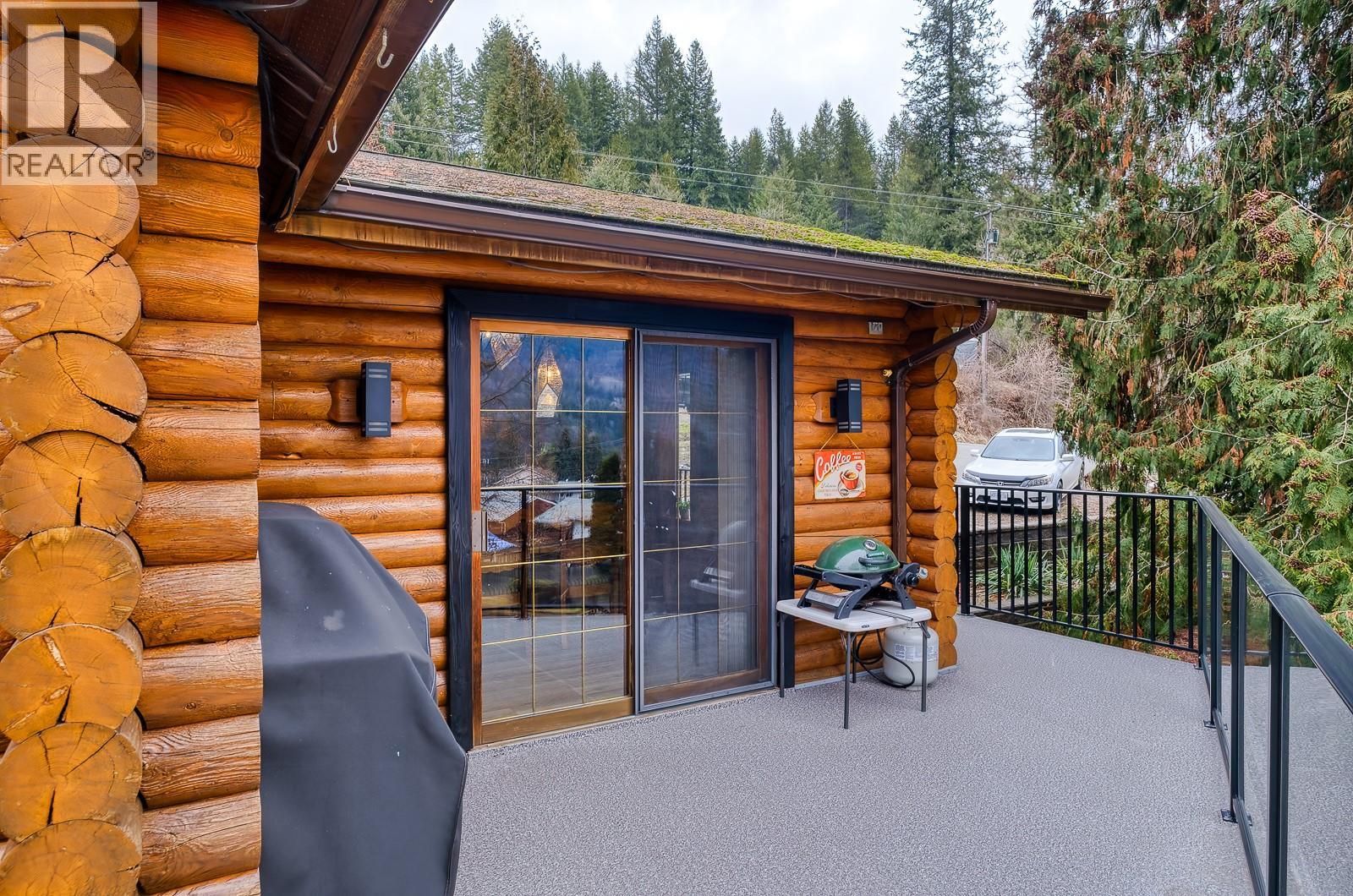 1851 Green Road, Fruitvale