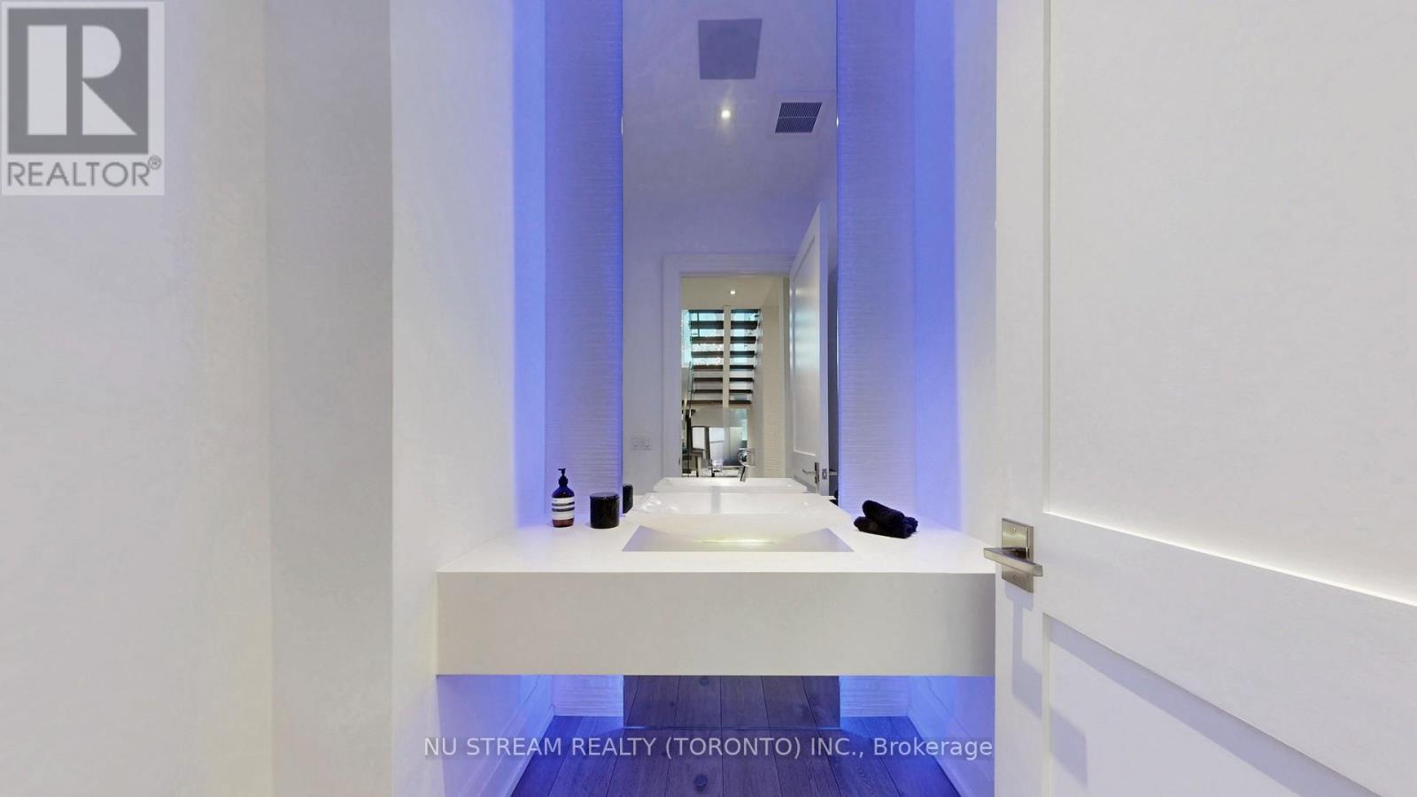 3425 LAKESHORE ROAD W - 24